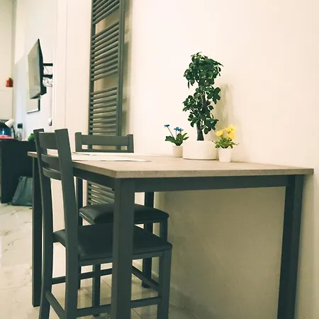 Boutique Con Self Check-in *